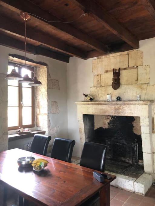 Gite De L'Edelinie Nanteuil-Auriac-de-Bourzac Zewnętrze zdjęcie